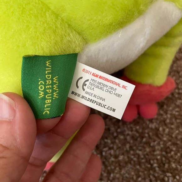 Wild Republic Red-Eyed Tree Frog Tags are attached - Picture 6 of 8